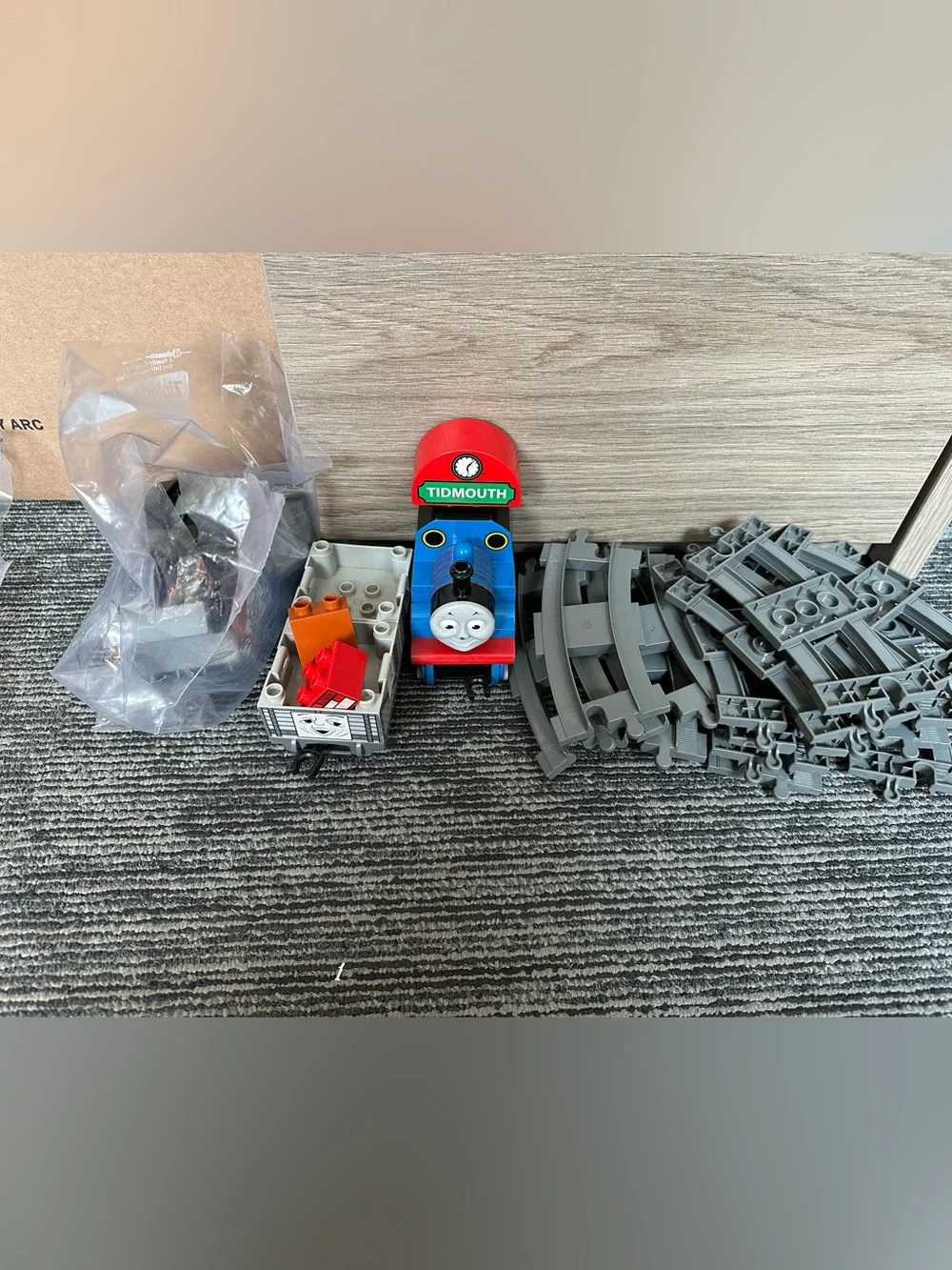 LEGO Duplo Thomas Load and Carry Train Set